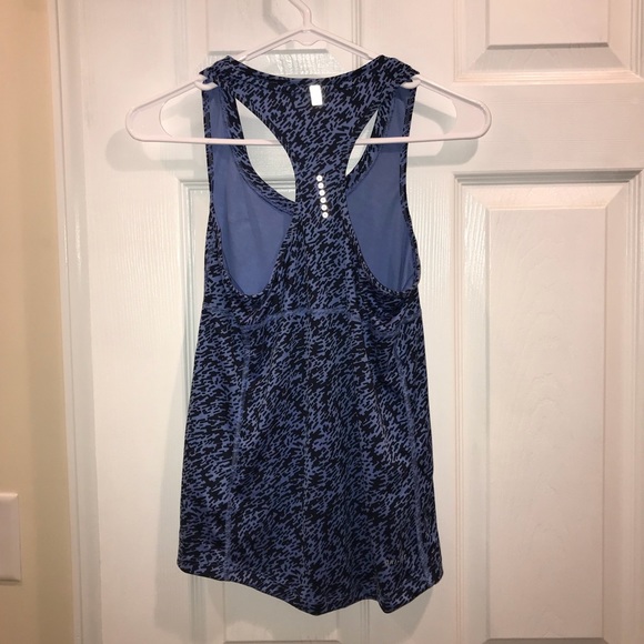 SOLD Nike Tank Top - Picture 2 of 2